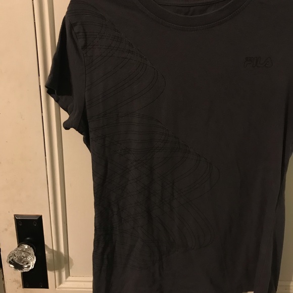 Grey Fila t-shirt - Picture 3 of 4